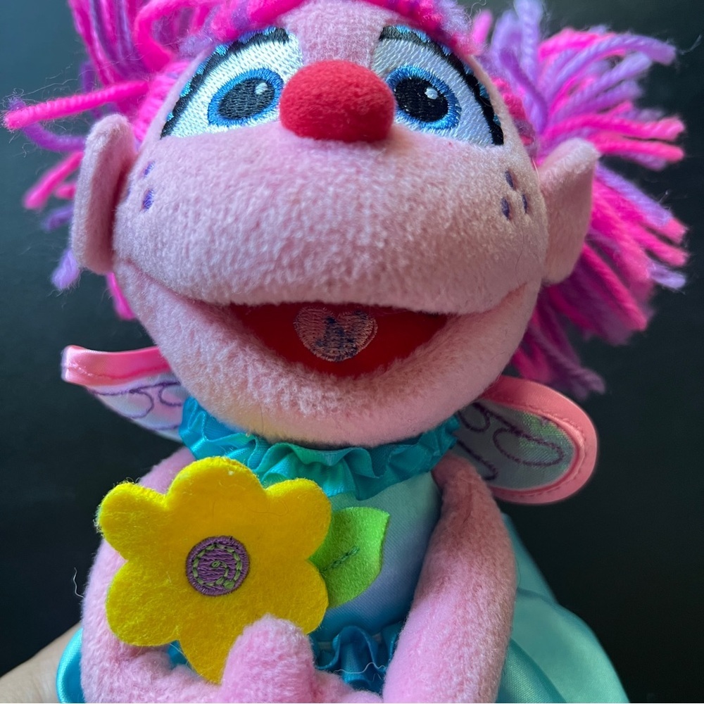 GUND Sesame Street Abby Cadabby Plush Fairy Doll Flower Girl 11 inch Plushie - Picture 5 of 10